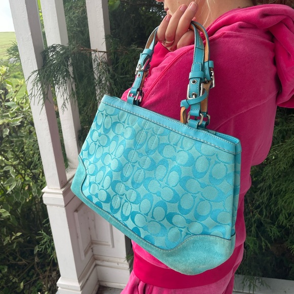 Coach Bags Vintage Y2k Signature C Canvas Coach Shoulder Bag Poshmark